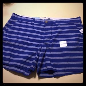 🆕 Old Navy blue striped shorts size 14